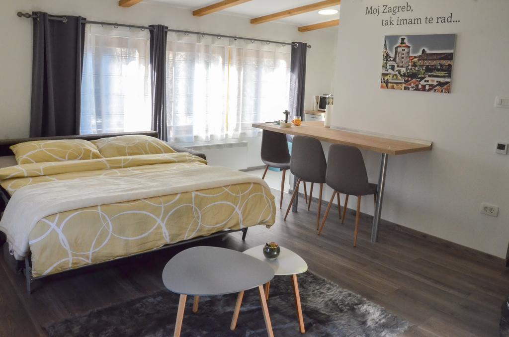 In-N-Out Ilica Apartment ซาเกร็บ ภายนอก รูปภาพ